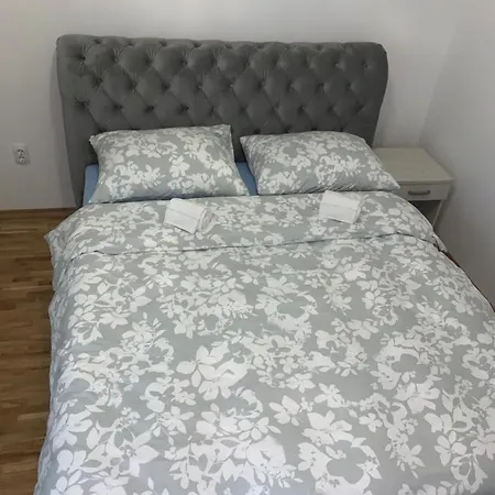 Apartman M&g Lux Apartamento Bijeljina